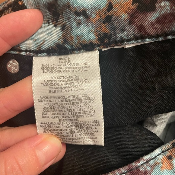 Floral skinny pants, not very elastic, never used - Picture 4 of 4